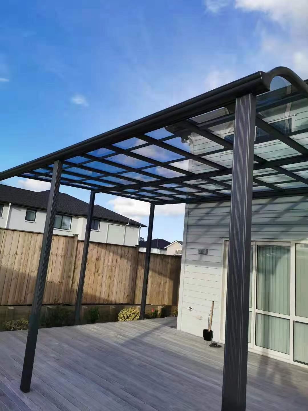 Auckland pergolas and translucent roofing services - Supreme Renovations